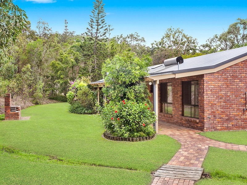 7 Uplands Drive, Parkwood QLD 4214