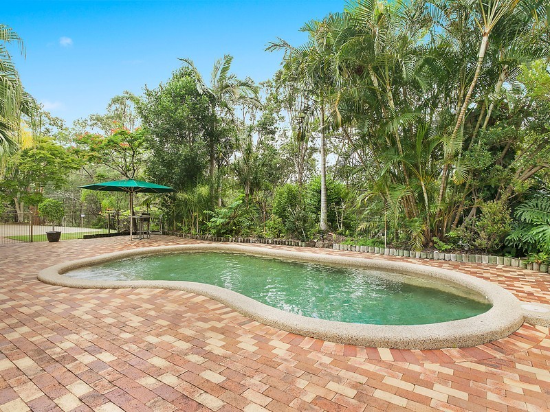 7 Uplands Drive, Parkwood QLD 4214