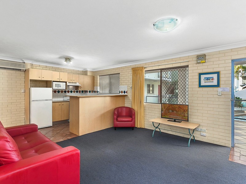 219/132 Marine Parade, Southport QLD 4215