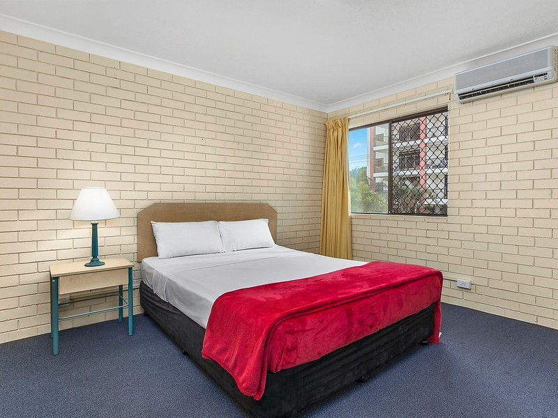 219/132 Marine Parade, Southport QLD 4215