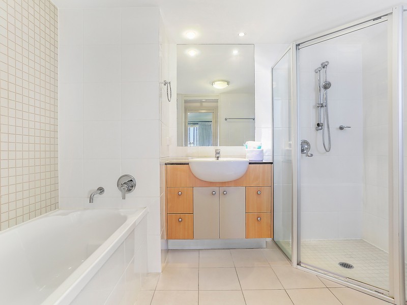 331/21 Cypress Avenue, Surfers Paradise QLD 4217