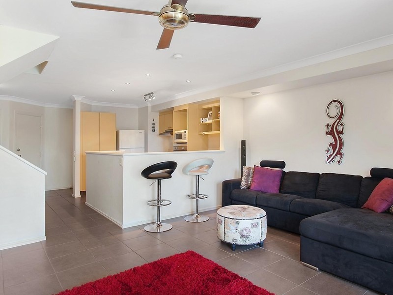 116/215 Cottesloe Drive, Mermaid Waters QLD 4218