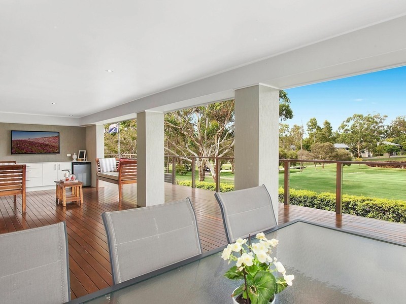 18 Canada Place, Arundel QLD 4214