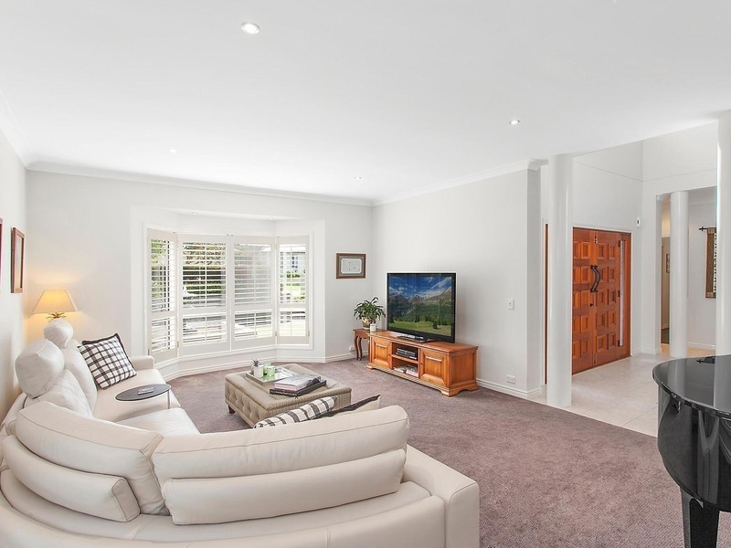 18 Canada Place, Arundel QLD 4214