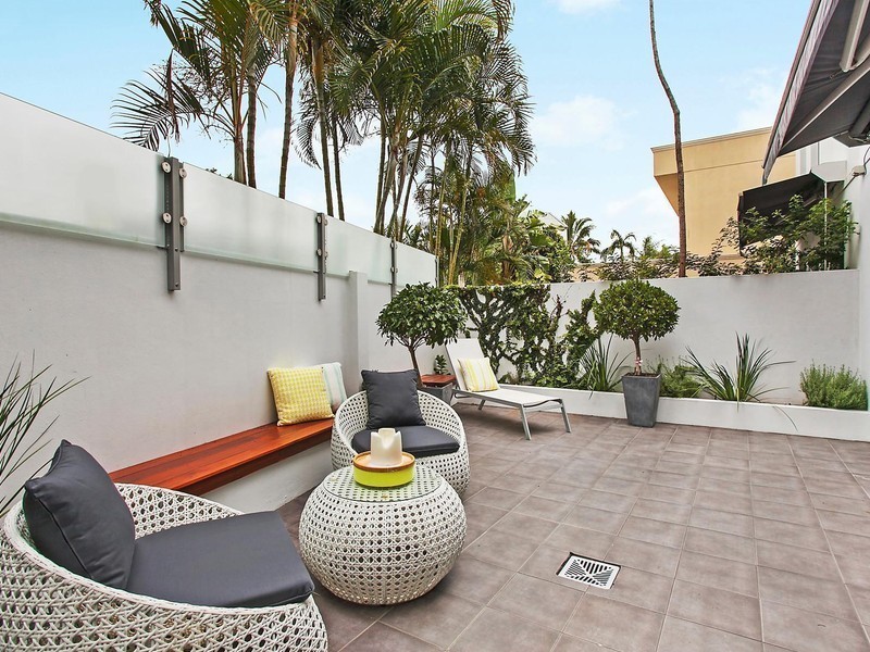 7B Paradise Place, Surfers Paradise QLD 4217