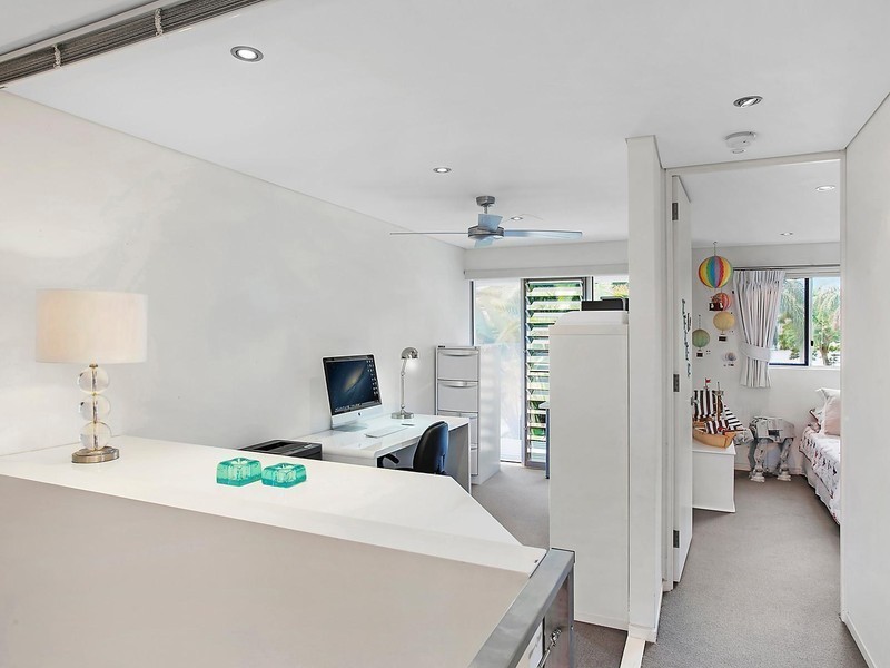 7B Paradise Place, Surfers Paradise QLD 4217