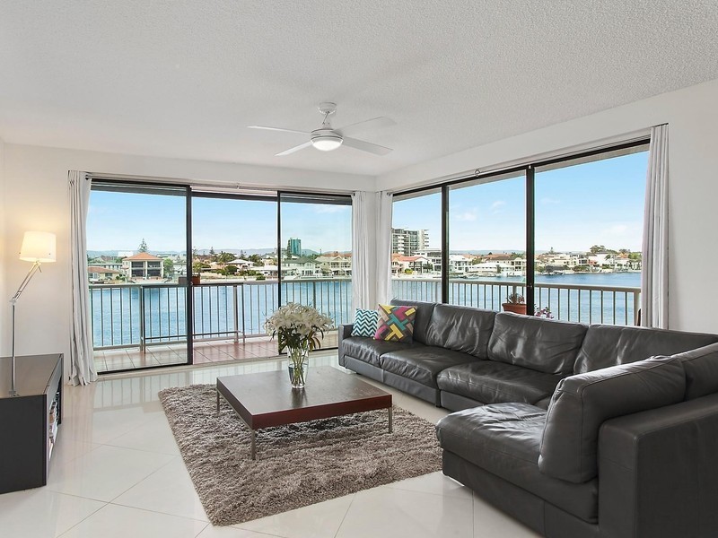 8/28 Riverview Parade, Surfers Paradise QLD 4217