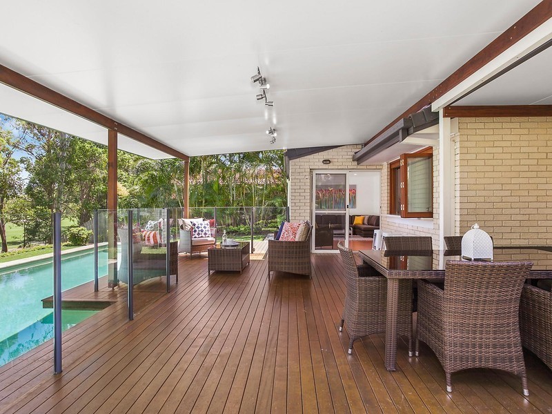 13 Desert Falls Crescent, Parkwood QLD 4214