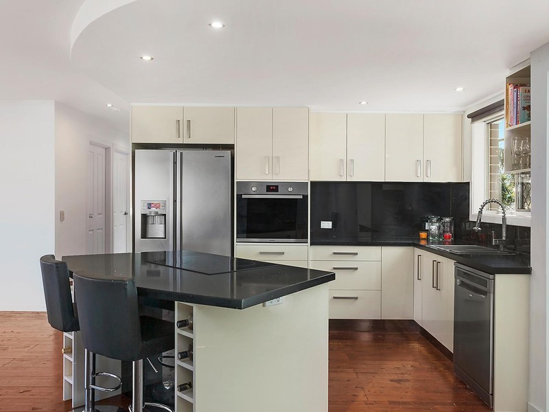 32 Harran Street, Southport QLD 4215