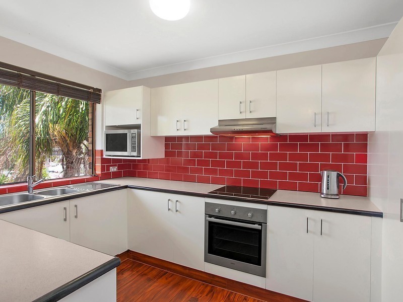 13/35 Huth Street, Labrador QLD 4215