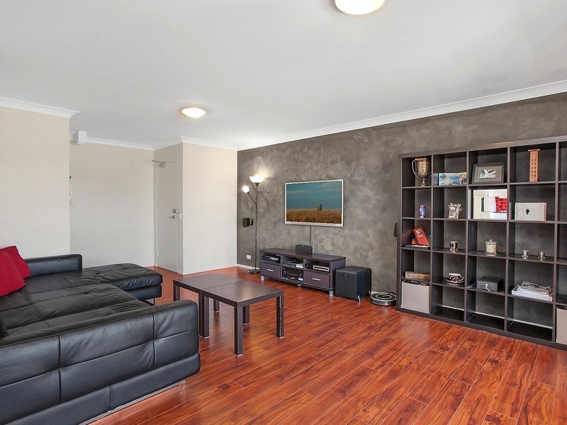 13/35 Huth Street, Labrador QLD 4215