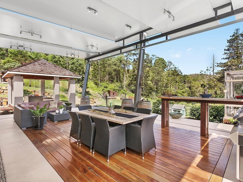 20 Del Court, Wongawallan QLD 4210