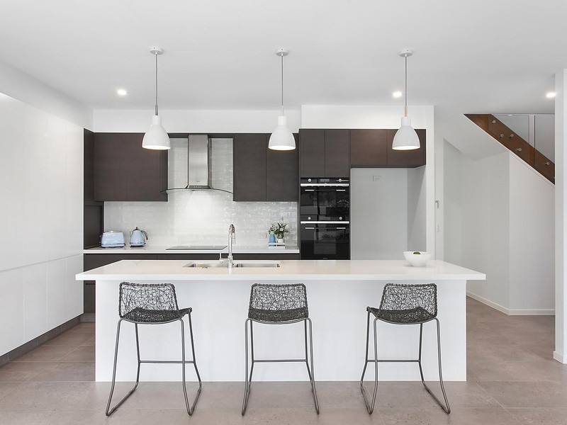 2A Mallawa Drive, Palm Beach QLD 4221