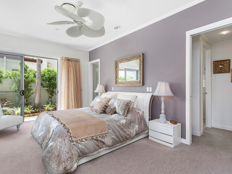 2823 Gracemere Circuit East, Hope Island QLD 4212