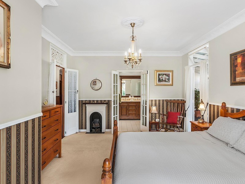 2 Jack Nicklaus Way, Parkwood QLD 4214