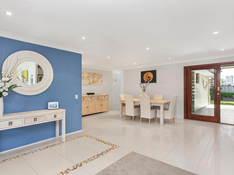 9 Anchorage Way, Runaway Bay QLD 4216