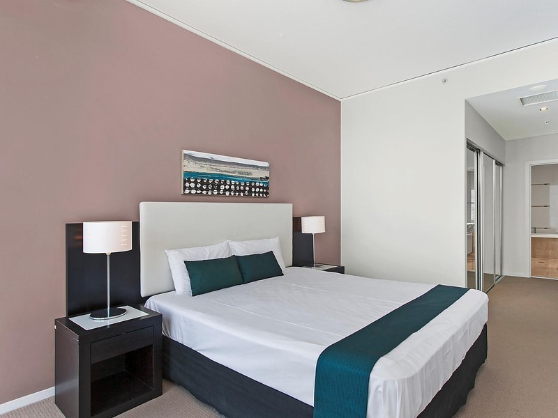 2404/22 Surf Parade, Broadbeach QLD 4218