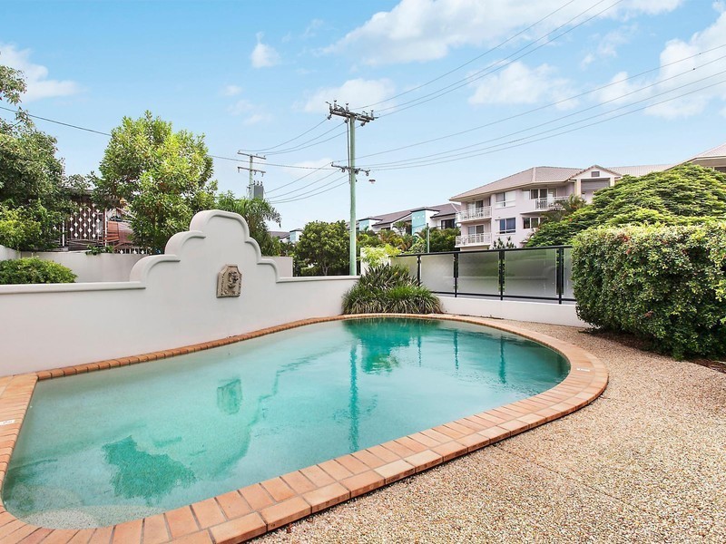 3/134 Stanhill Drive, Chevron Island QLD 4217