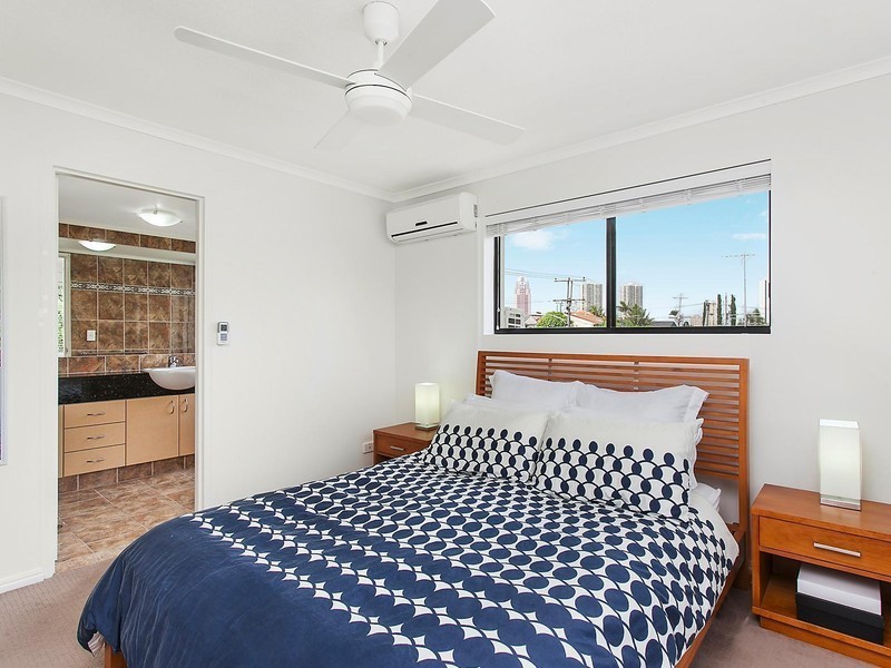 3/134 Stanhill Drive, Chevron Island QLD 4217