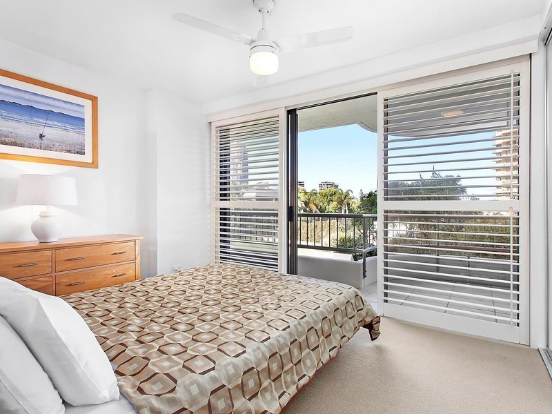 6/3532 Main Beach Parade, Main Beach QLD 4217