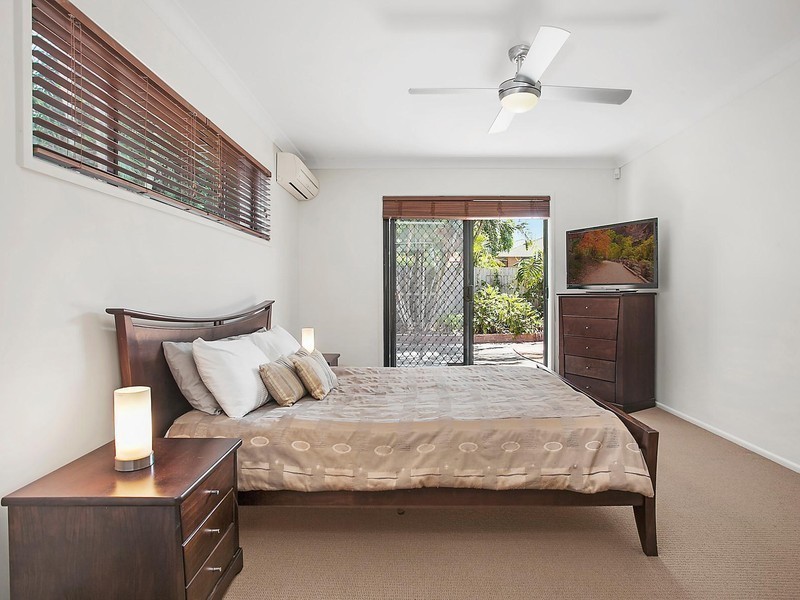 17 Edward Street, Labrador QLD 4215