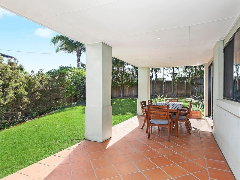 9/16 Cascade Avenue, Benowa QLD 4217