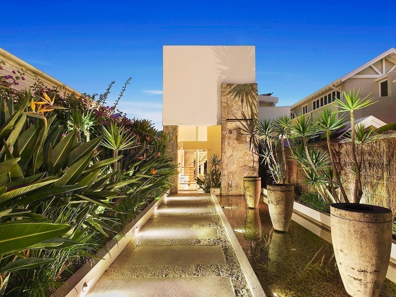 89 Albatross Avenue, Mermaid Beach QLD 4218