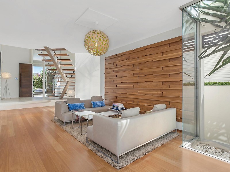 89 Albatross Avenue, Mermaid Beach QLD 4218