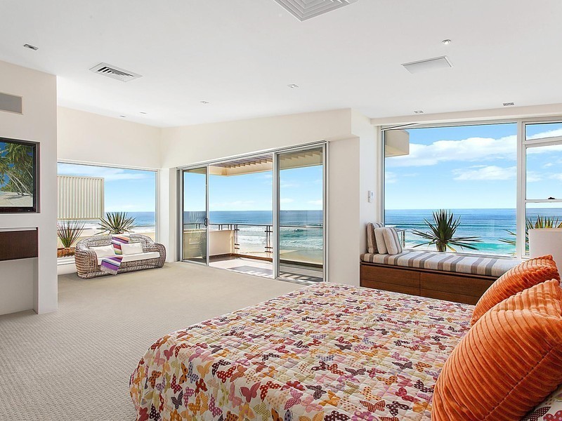 89 Albatross Avenue, Mermaid Beach QLD 4218