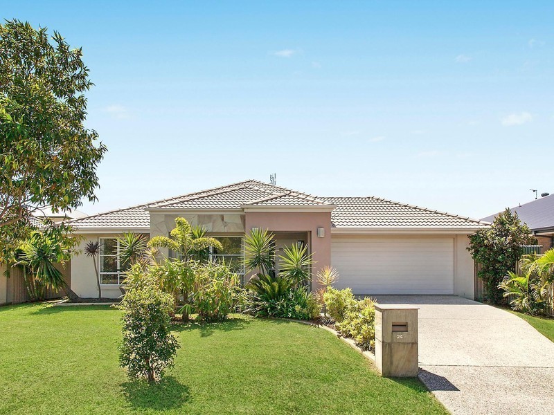24 Iridium Drive, Hope Island QLD 4212