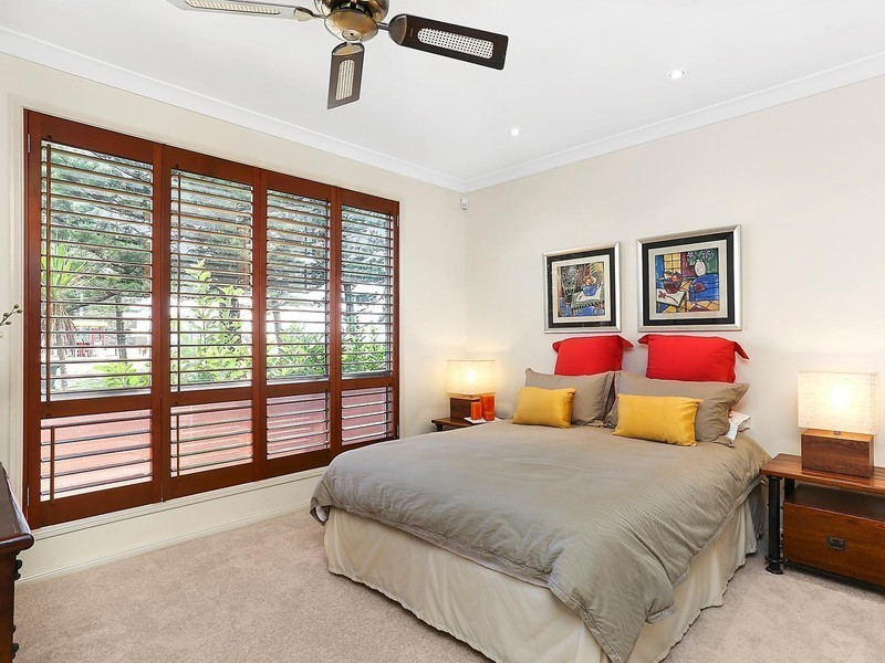 1/169 Hedges Avenue, Mermaid Beach QLD 4218