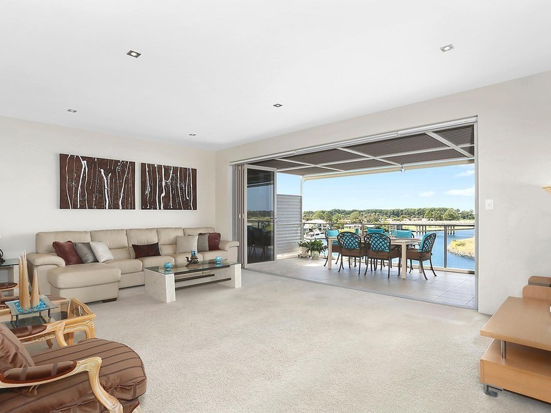 442/3 Pendraat Parade, Hope Island QLD 4212