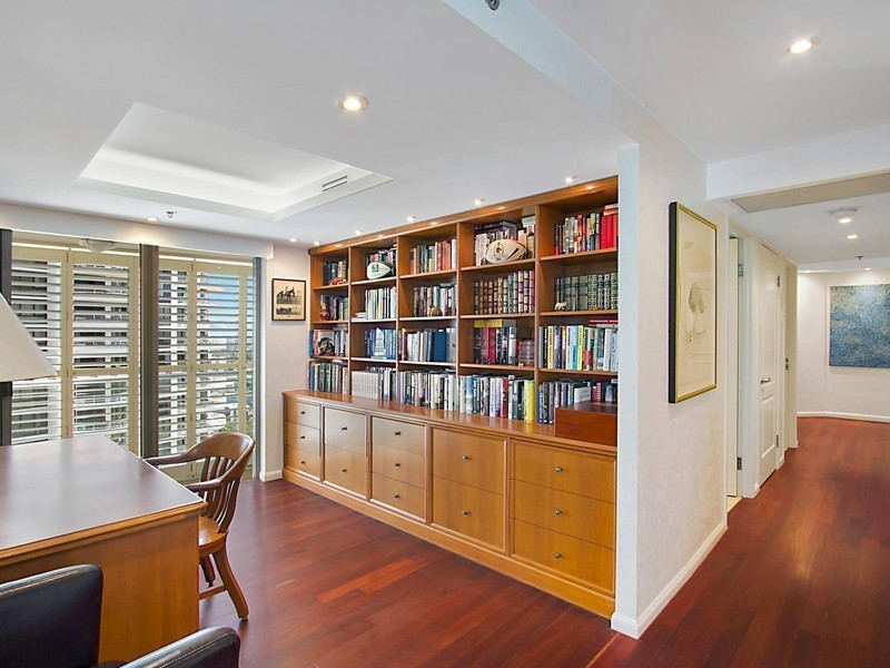 164/74 Old Burleigh Road, Surfers Paradise QLD 4217