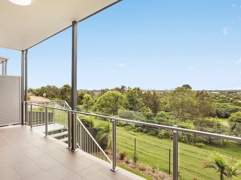 3 Hancox Place, Robina QLD 4226