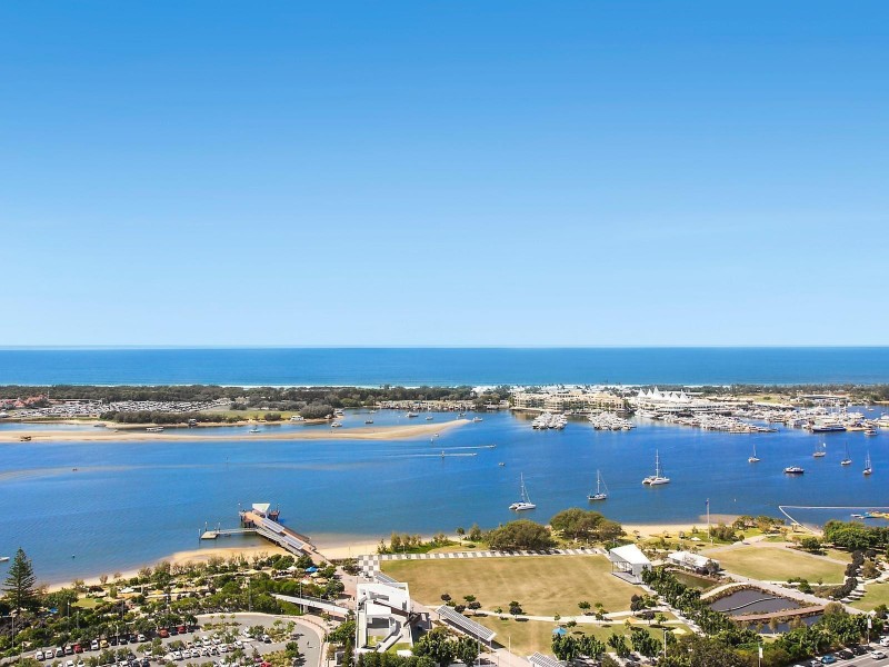 303/105 Scarborough Street, Southport QLD 4215