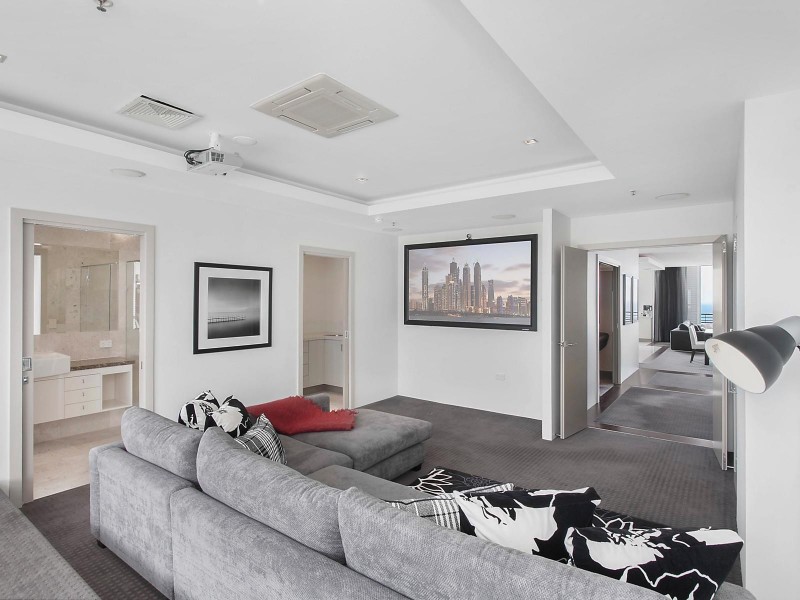 303/105 Scarborough Street, Southport QLD 4215