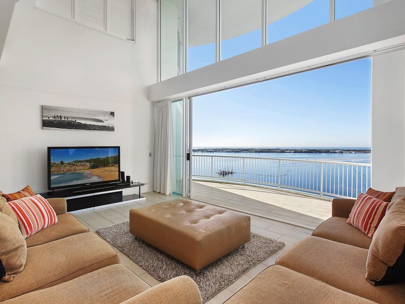 1403/182 Marine Parade, Labrador QLD 4215