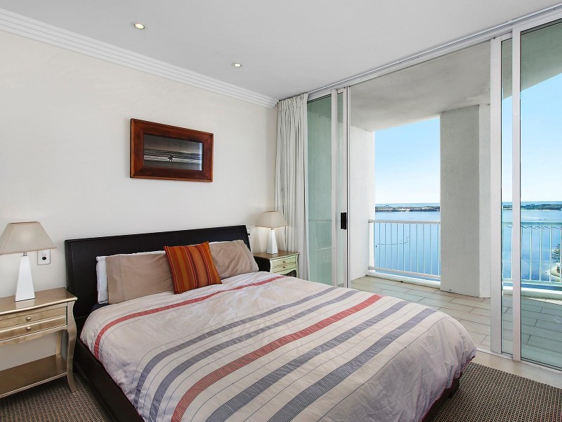 1403/182 Marine Parade, Labrador QLD 4215