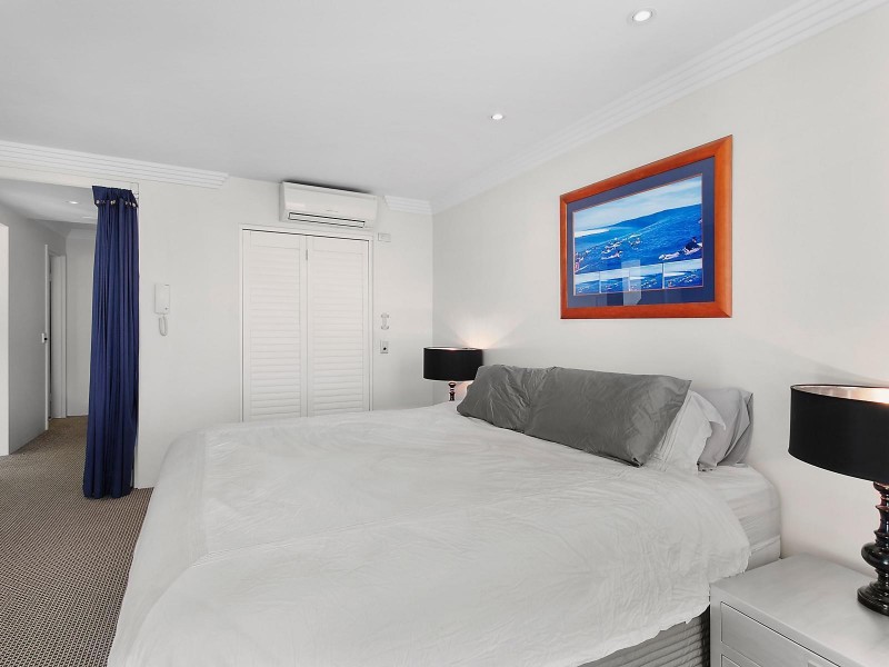 1403/182 Marine Parade, Labrador QLD 4215