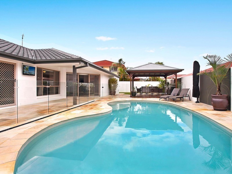 21 Deborah Avenue, Benowa Waters QLD 4217