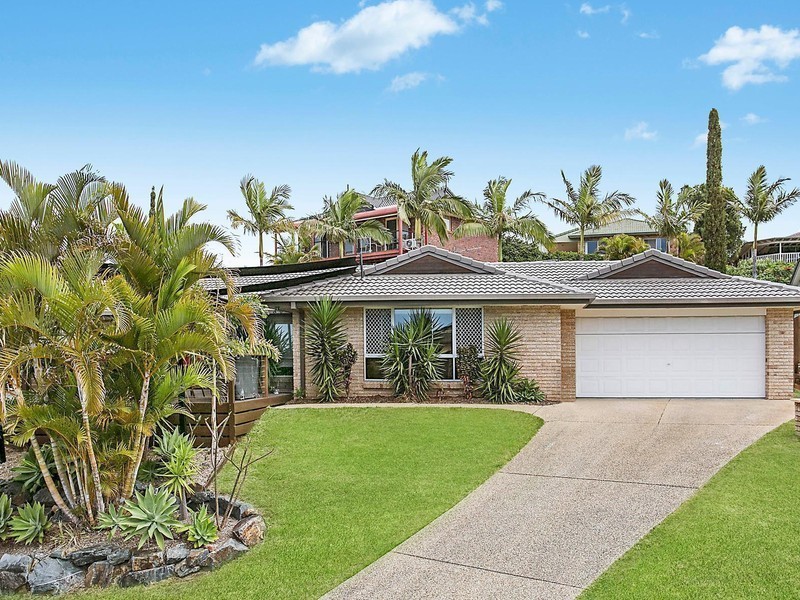1 Nightingale Court, Highland Park QLD 4211
