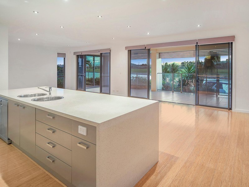 20 North Bank Court, Helensvale QLD 4212