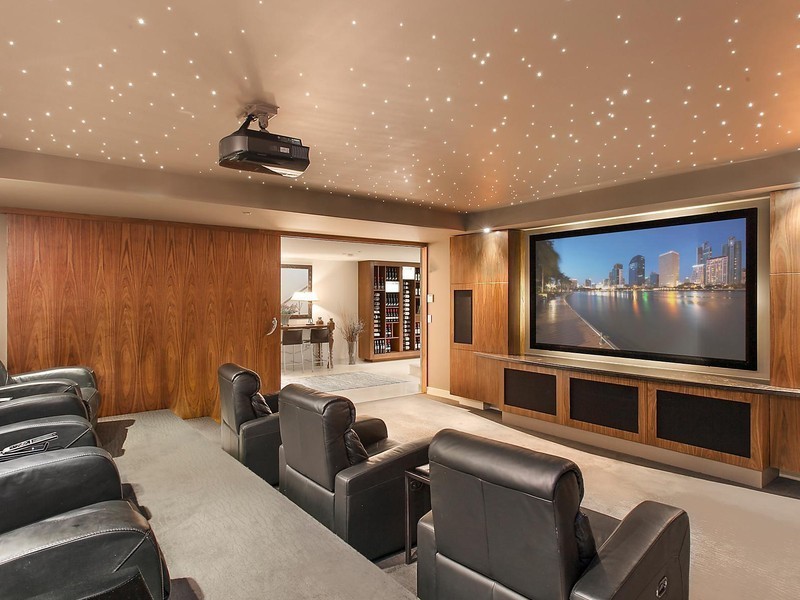 7 Knightsbridge Parade West, Sovereign Islands QLD 4216