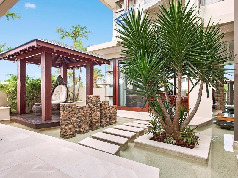 7 Knightsbridge Parade West, Sovereign Islands QLD 4216