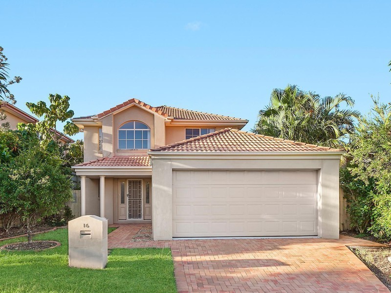 16 Oakridge Place, Molendinar QLD 4214