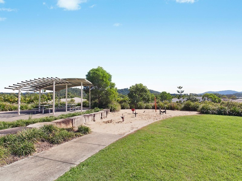 97 Roberts Drive, Pacific Pines QLD 4211