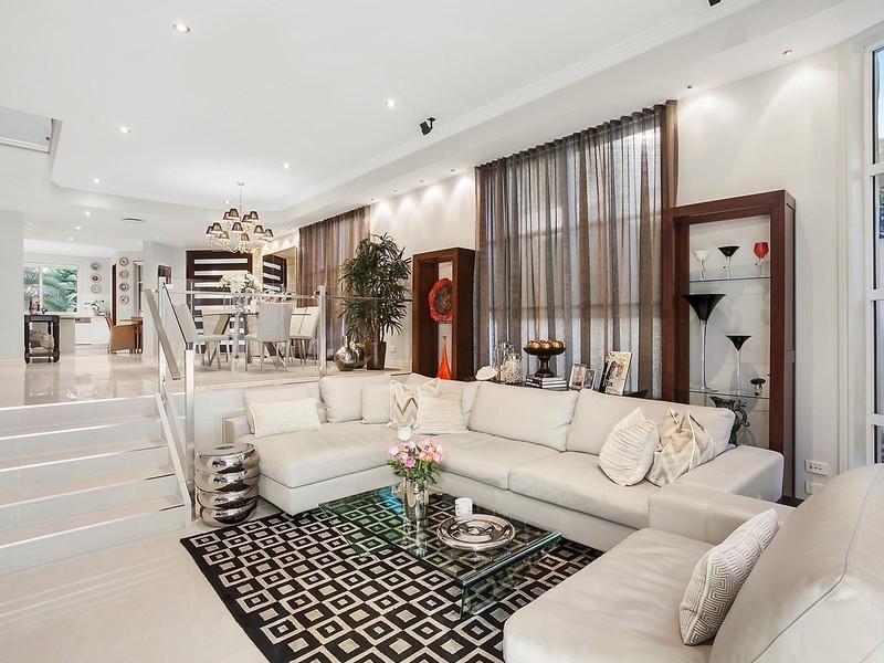 1/42 Tedder Avenue, Main Beach QLD 4217