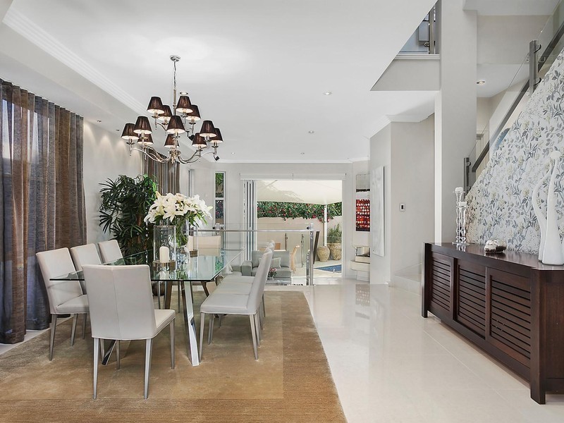 1/42 Tedder Avenue, Main Beach QLD 4217