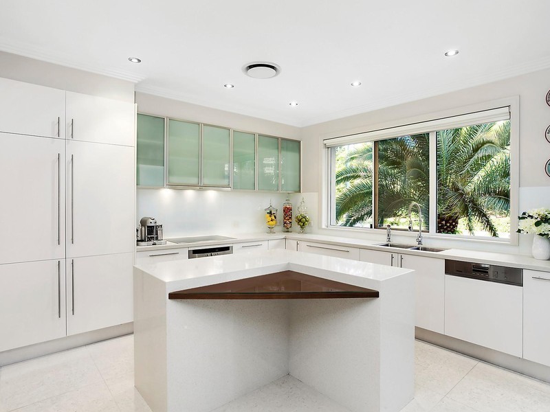 1/42 Tedder Avenue, Main Beach QLD 4217