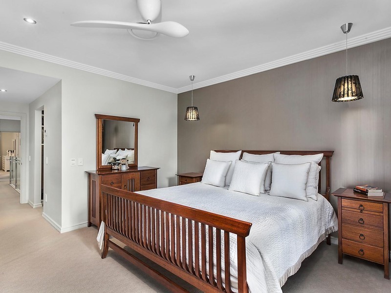 1/42 Tedder Avenue, Main Beach QLD 4217
